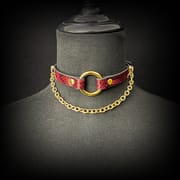 Daluse [Arlo] Gold Ring Chain Red Snake Pattern Leather Choker