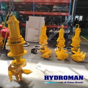 Submersible dredging pump with side cutters