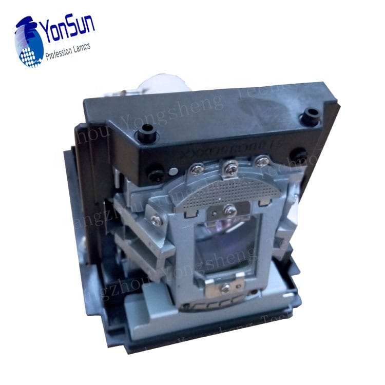 Christie 003-004449-01 Projector Lamp with Housing for DHD675-E DWU675