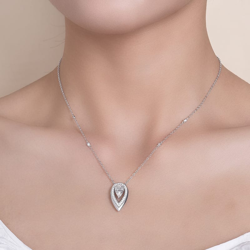 Masica's same waterdrop 6*9mm 1.5-carat Moissanite women's pendant S925 silver plated with 18k gold necklace