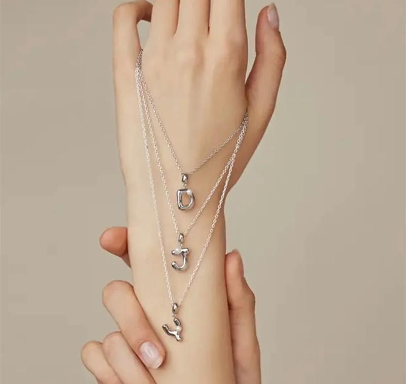 &zwnj;How to Elevate Your Style Through Accessories: A Comprehensive Guide&zwnj;