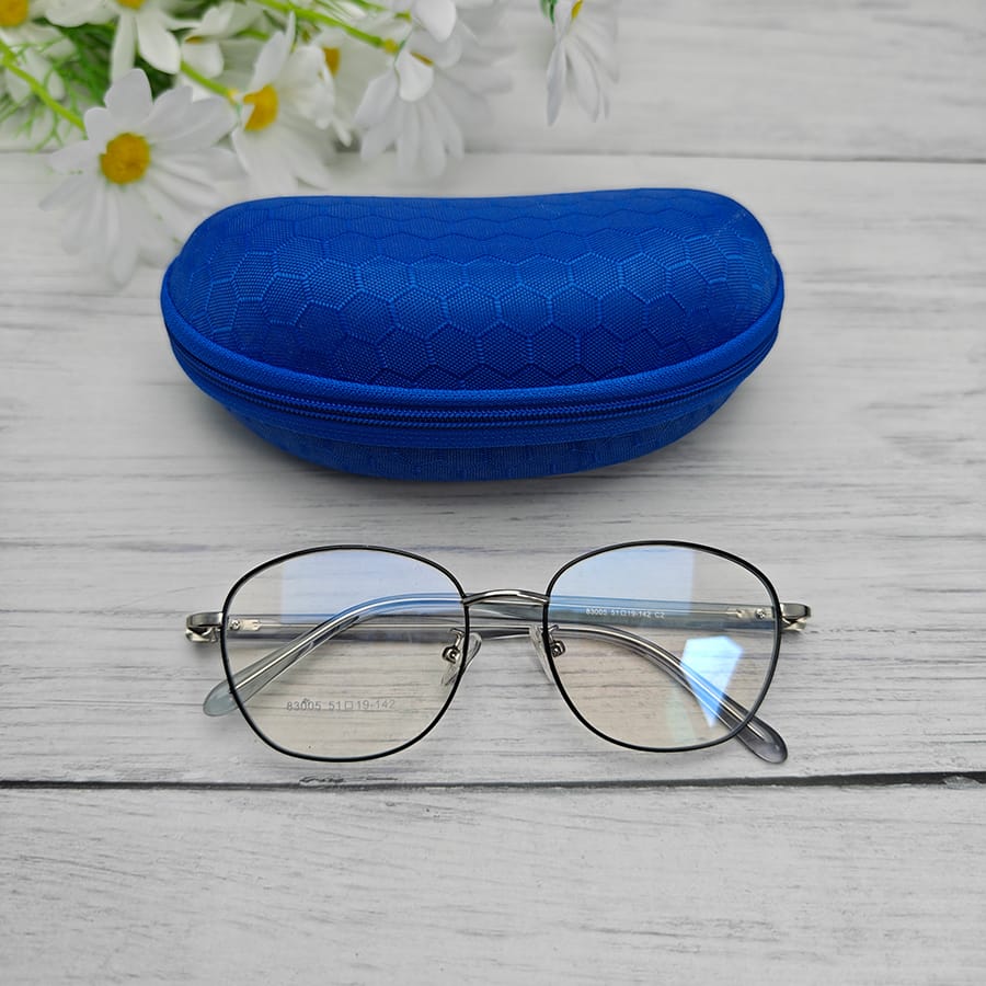 Zipper glasses case
