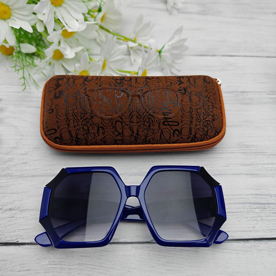 Zipper glasses case