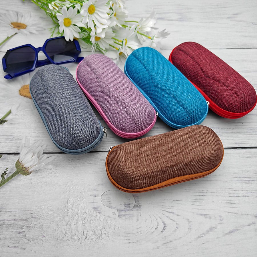 Zipper glasses case