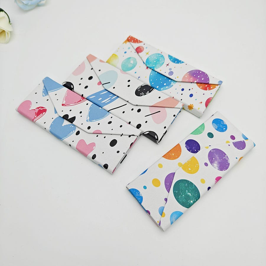 Folding case 