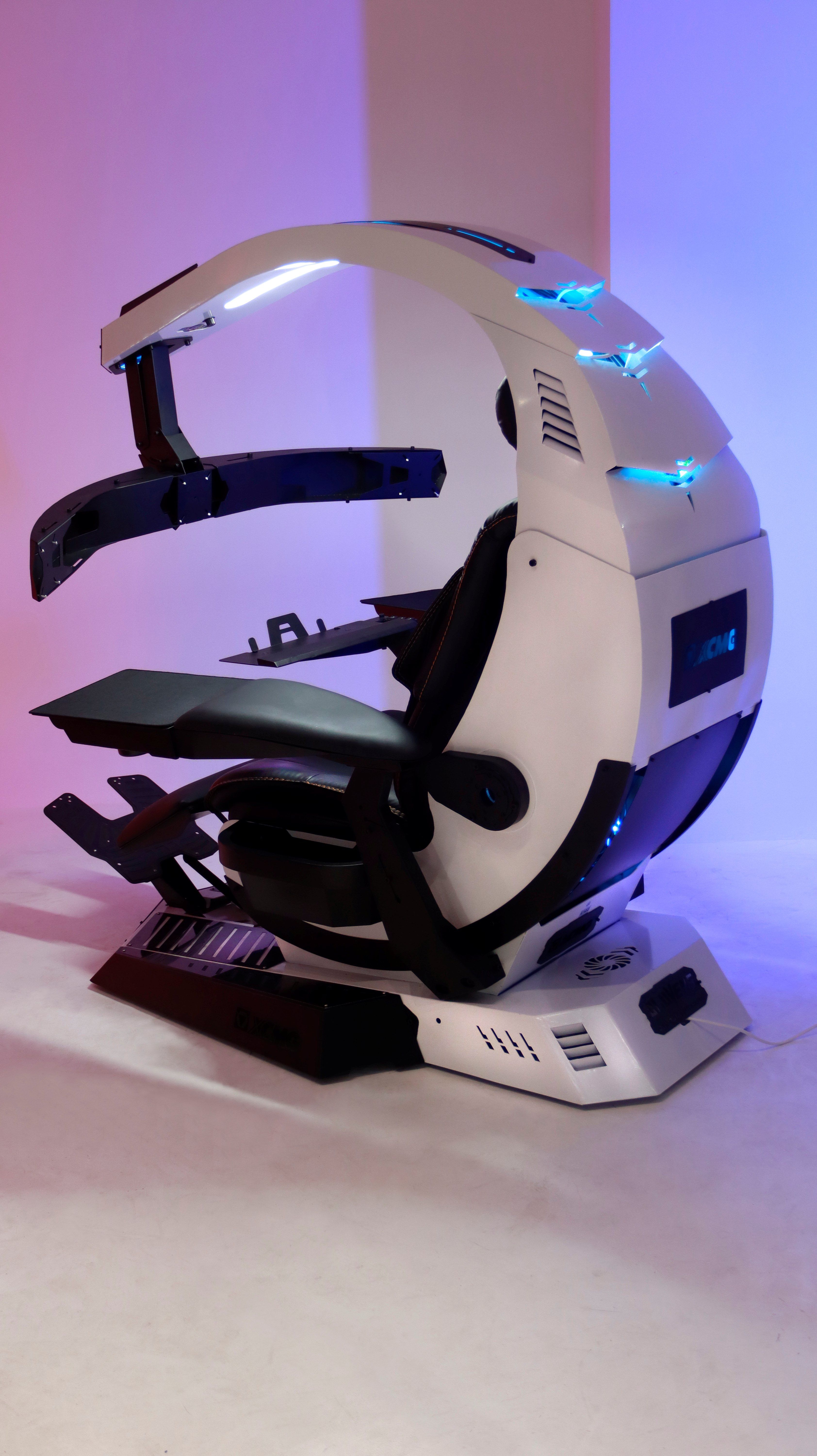 How Can a Reclining Workstation with Adjustable Features Boost Your Productivity